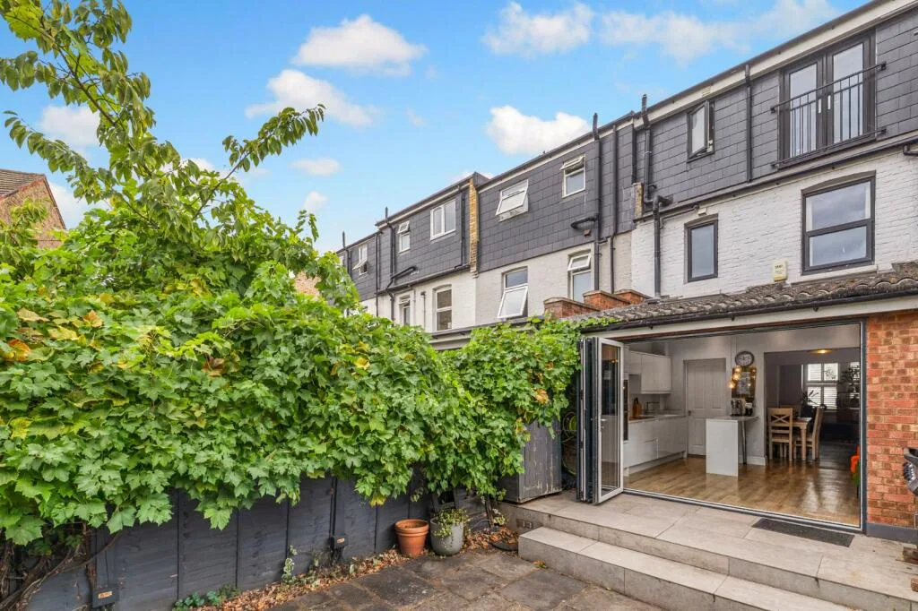 3 bedroom terraced house for rent