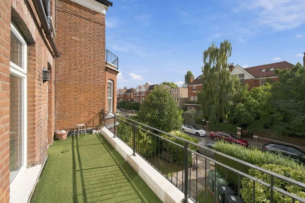 3 bedroom flat for rent