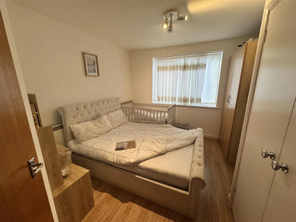 2 bedroom house for rent