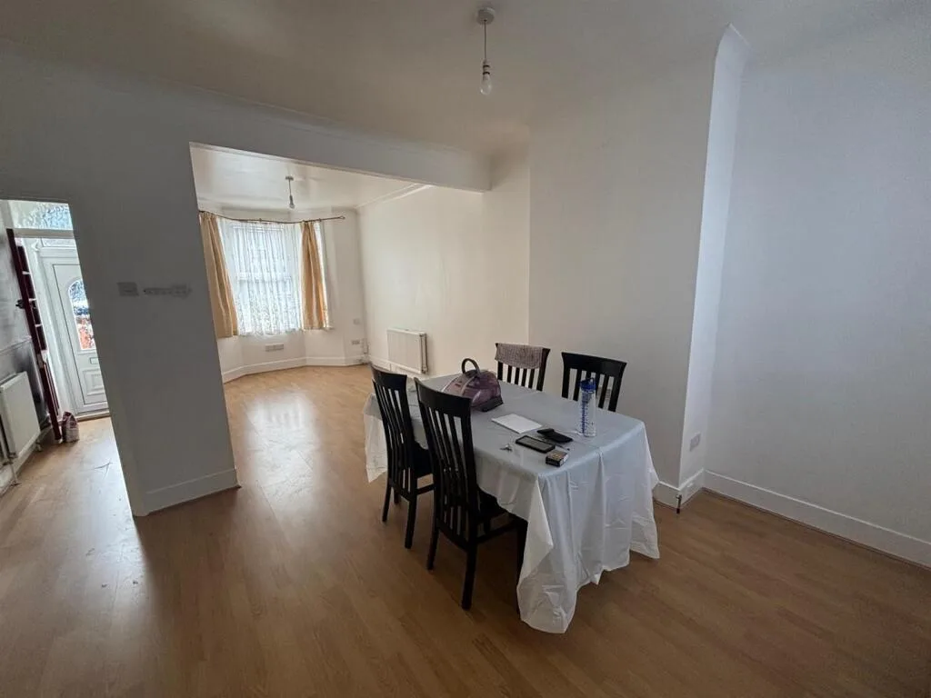2 bedroom terraced house for rent