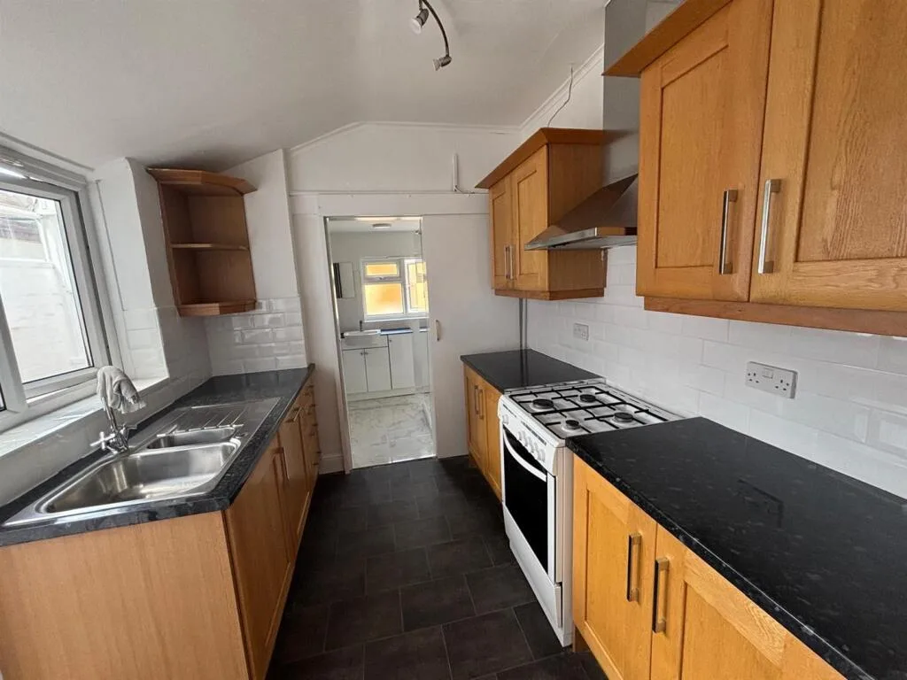 2 bedroom terraced house for rent
