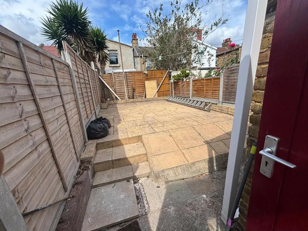 2 bedroom terraced house for rent