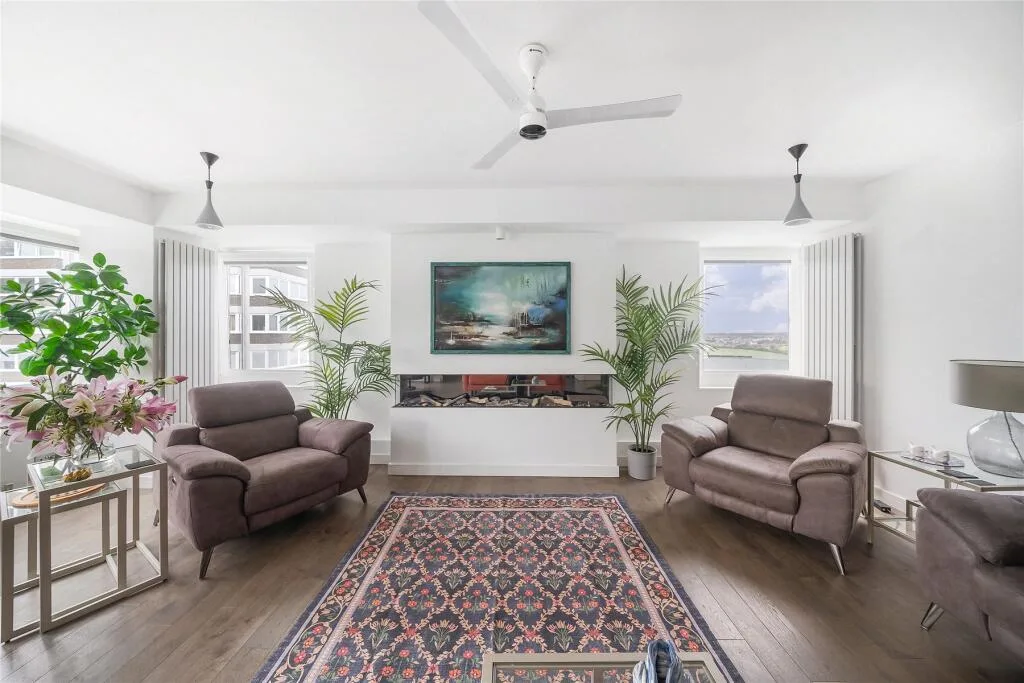 2 bedroom flat for rent