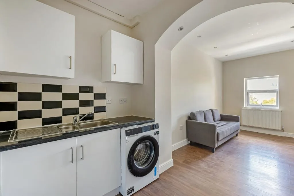 2 bedroom flat for rent