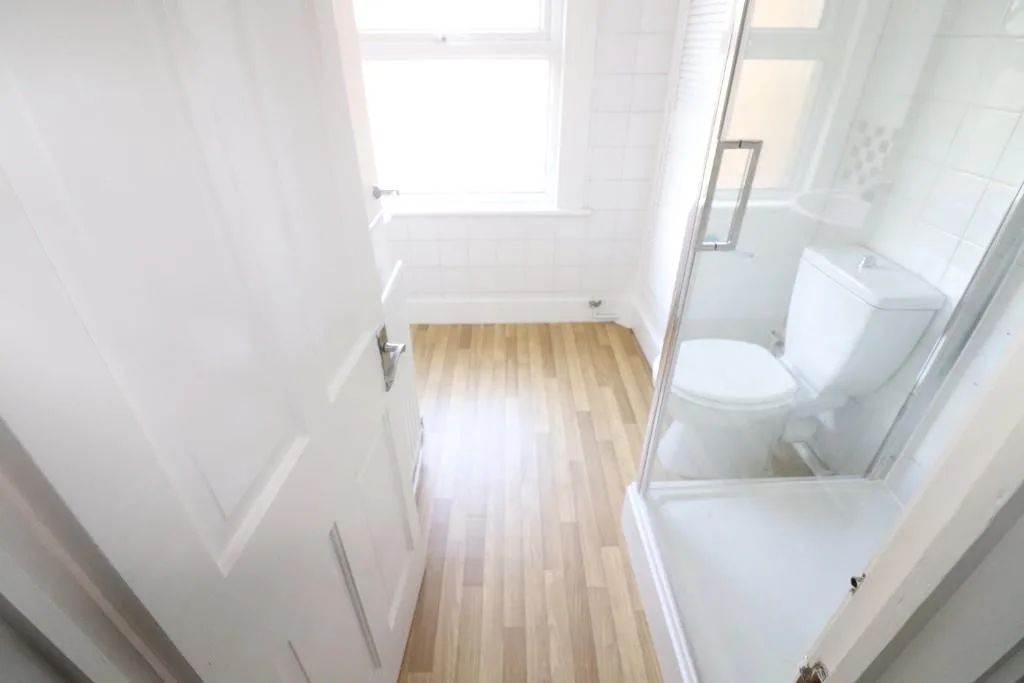 2 bedroom maisonette for rent