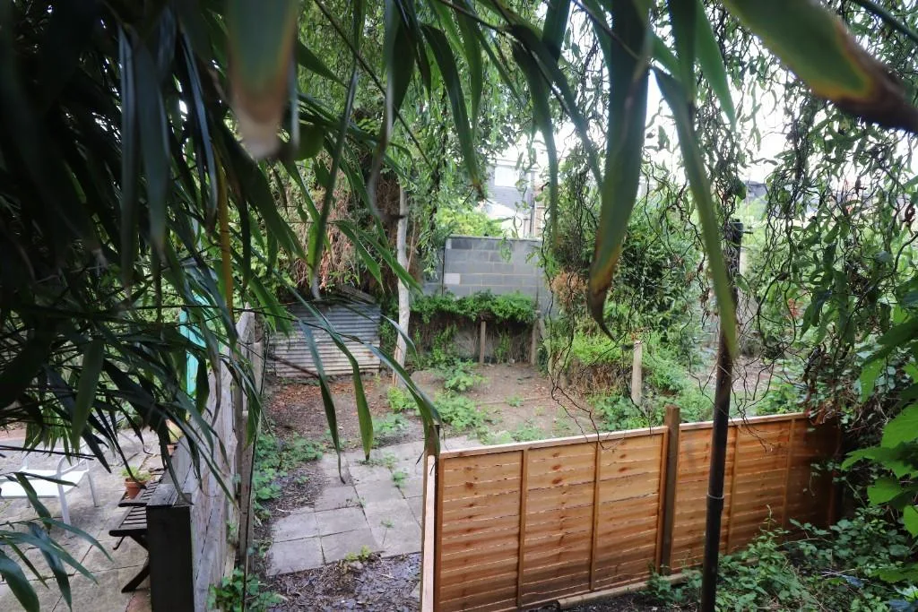 2 bedroom maisonette for rent