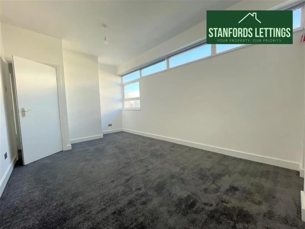 2 bedroom maisonette for rent