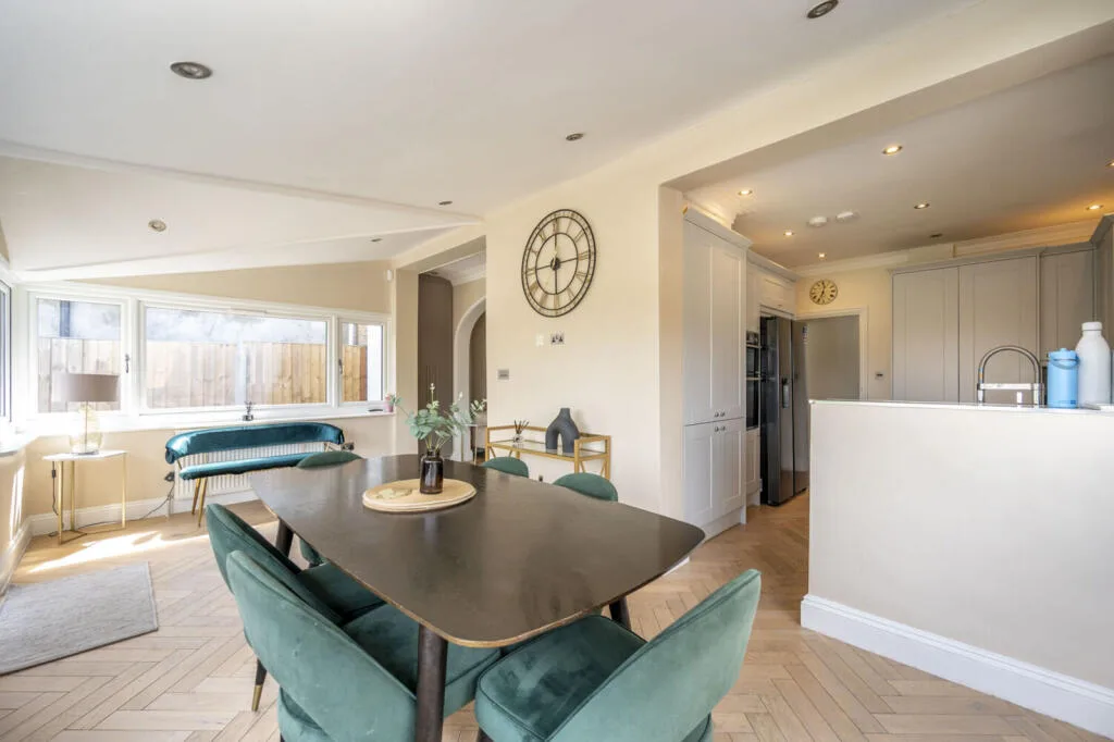 4 bedroom semi-detached house for rent
