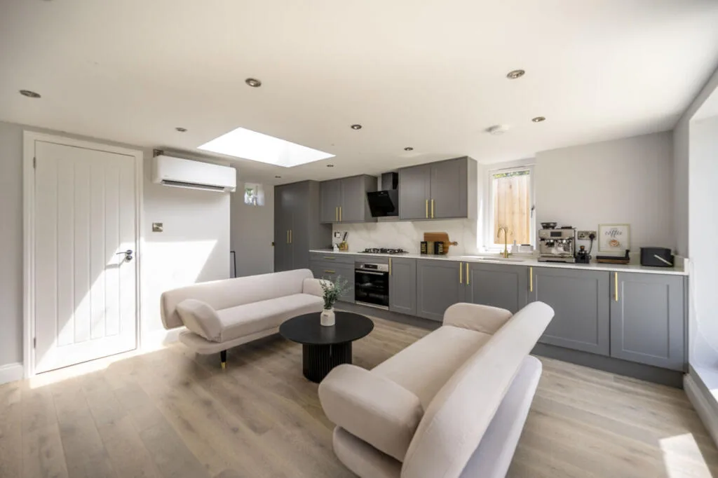 4 bedroom semi-detached house for rent