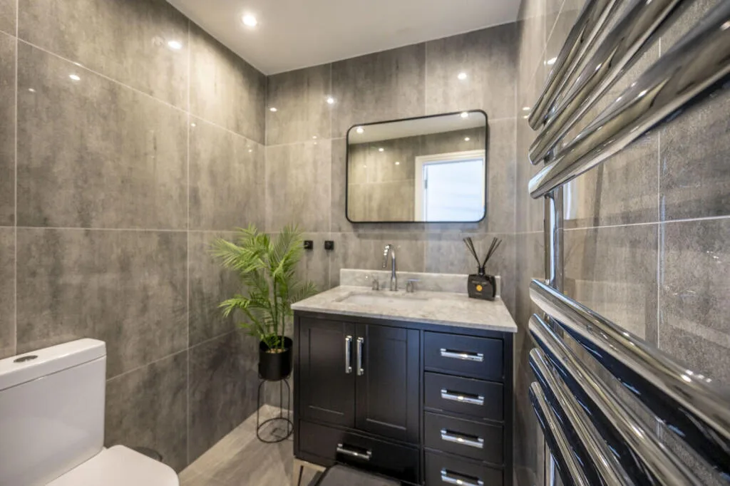 4 bedroom semi-detached house for rent