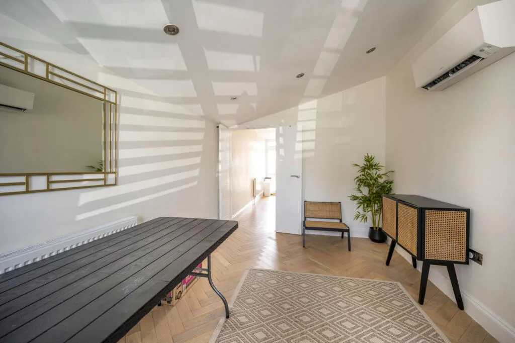 4 bedroom semi-detached house for rent