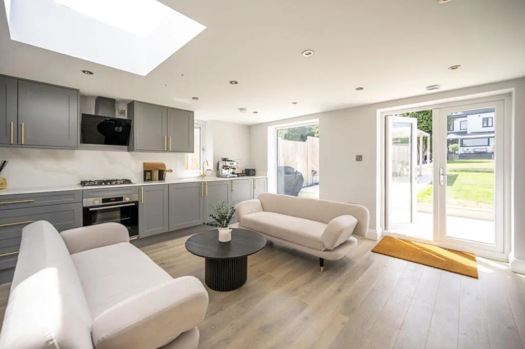 4 bedroom semi-detached house for rent
