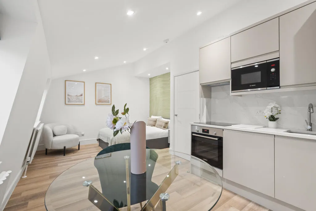 Studio flat for rent