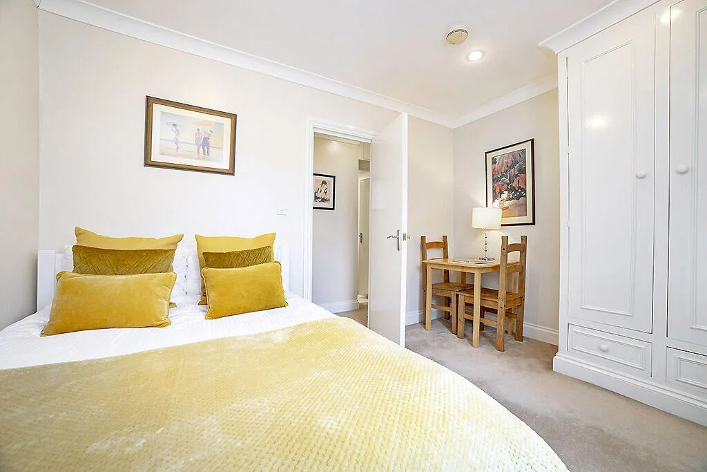 Studio flat for rent