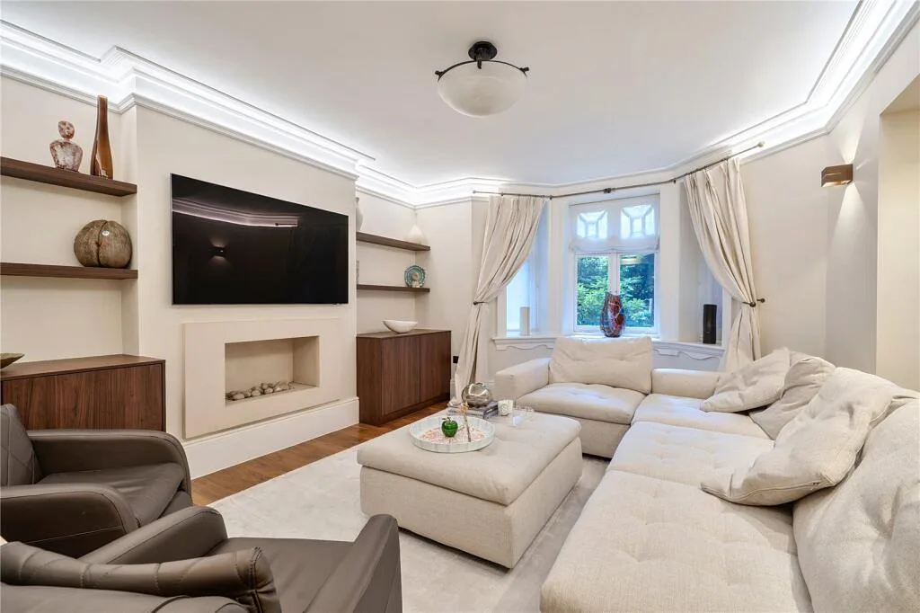 4 bedroom apartment for rent