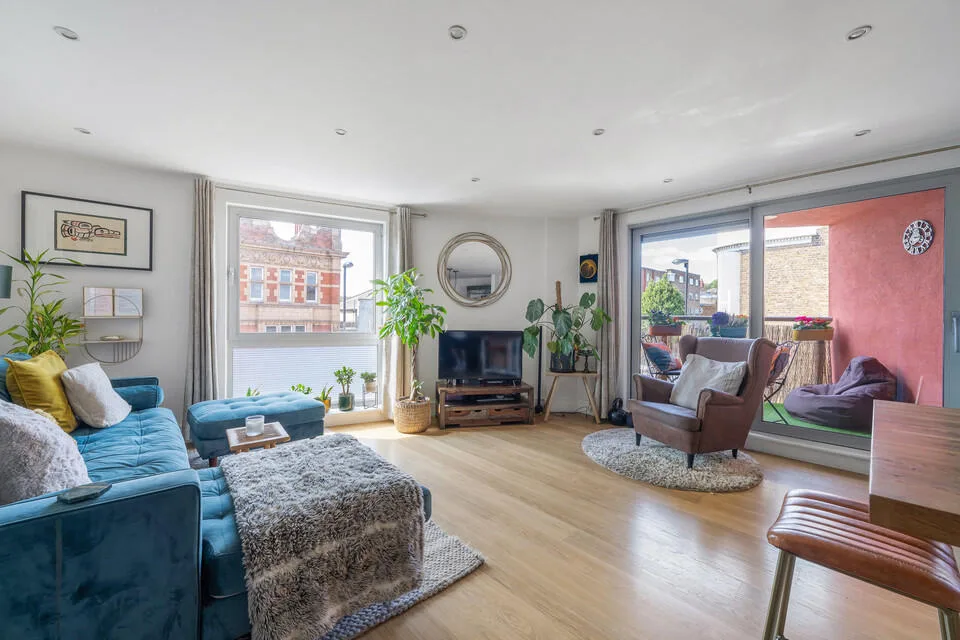 2 bedroom flat for rent