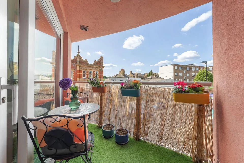 2 bedroom flat for rent