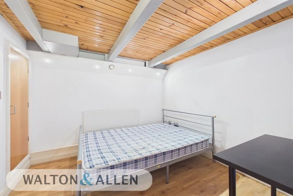 2 bedroom duplex for rent
