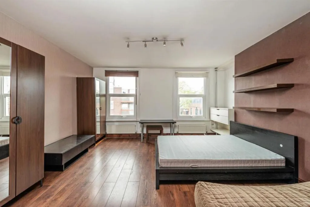Studio flat for rent