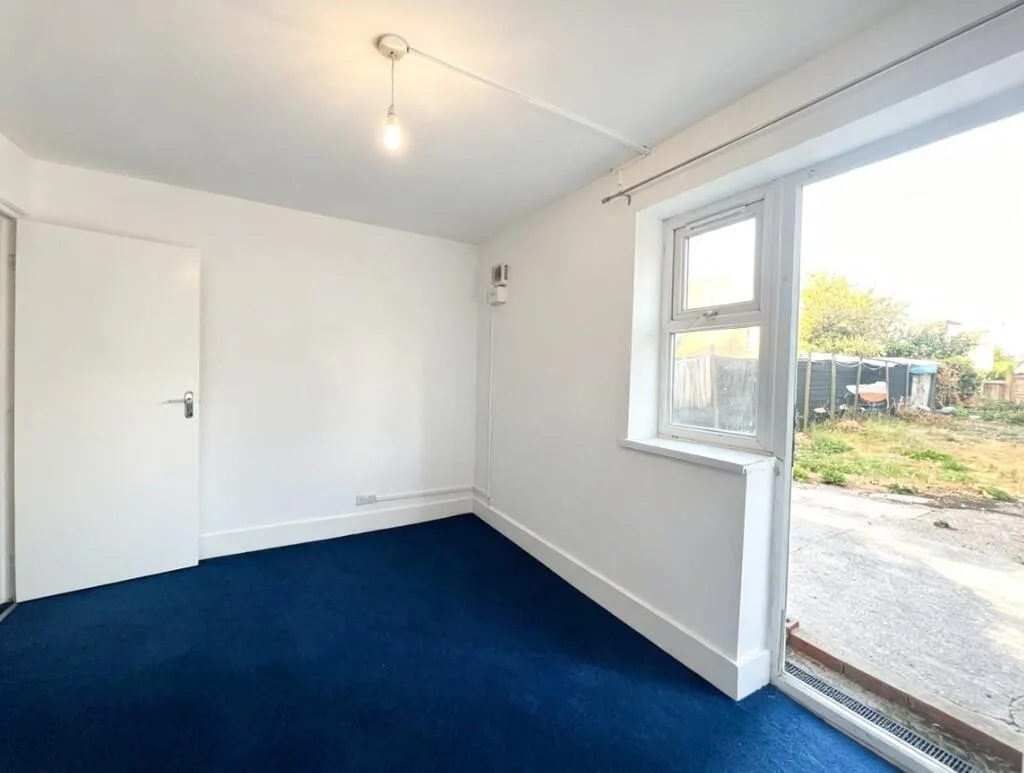 1 bedroom ground floor flat for rent