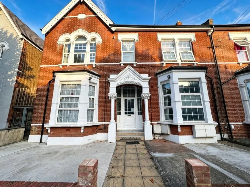 1 bedroom ground floor flat for rent