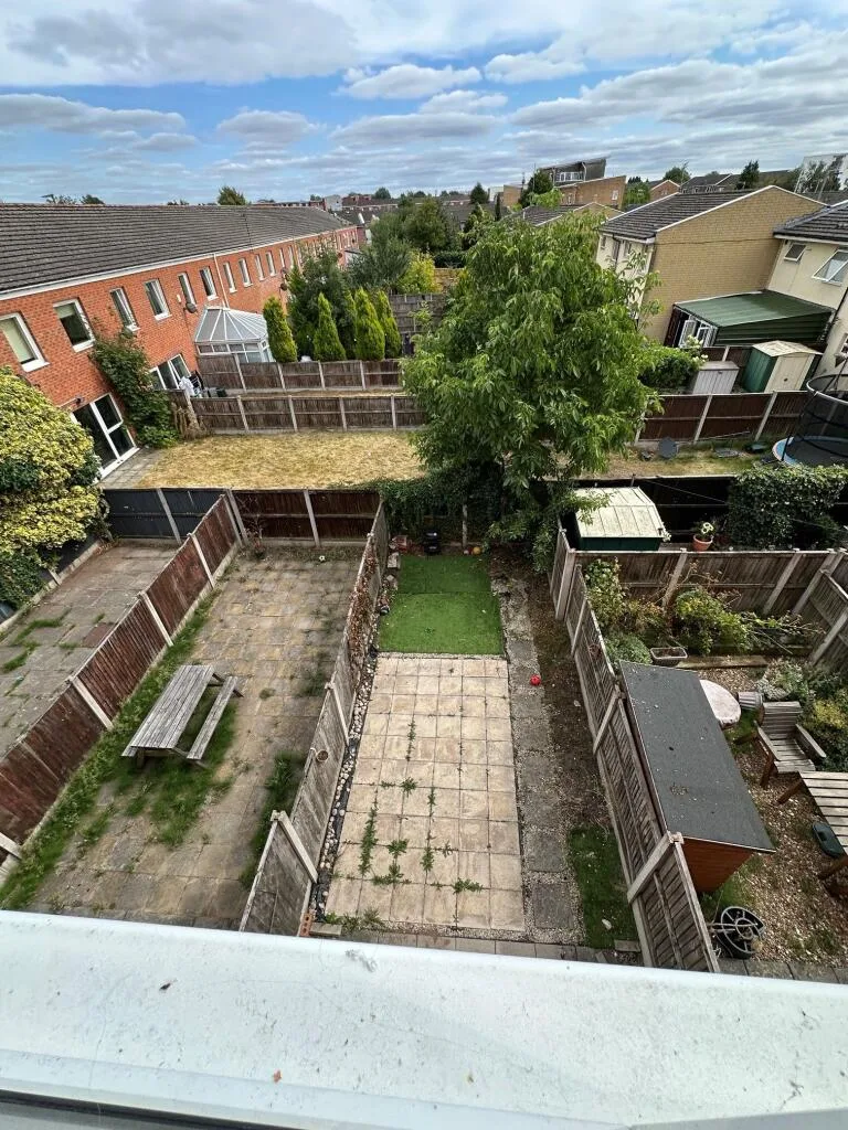 4 bedroom terraced house for rent
