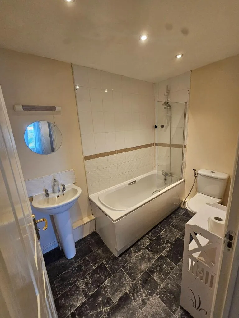 4 bedroom terraced house for rent