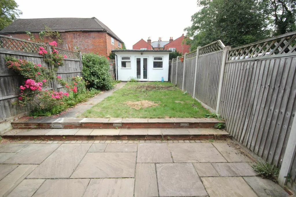 4 bedroom terraced house for rent