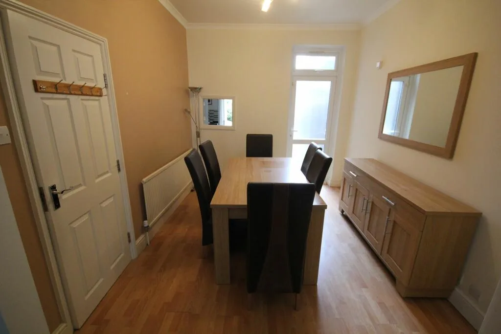 4 bedroom terraced house for rent