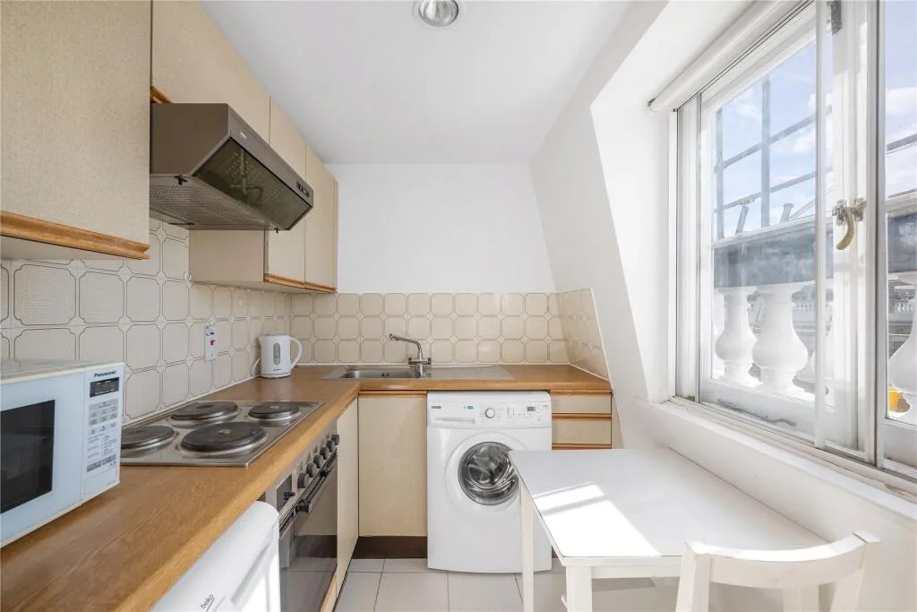 Studio flat for rent