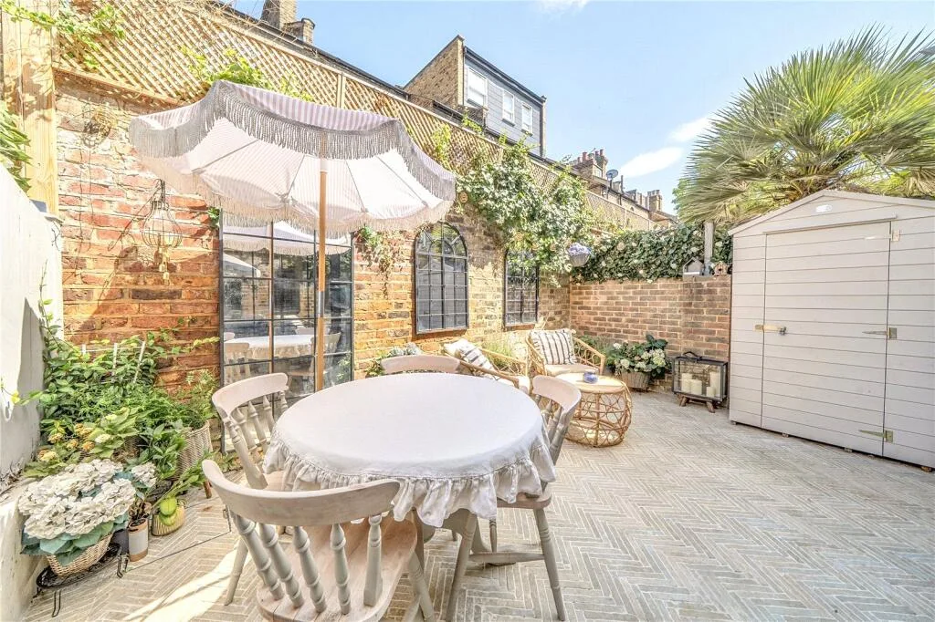 4 bedroom house for rent
