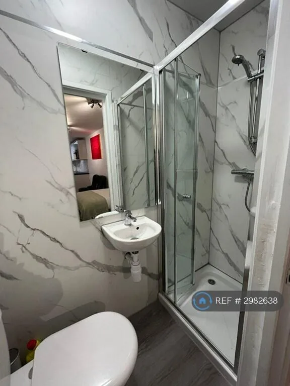 Studio flat for rent