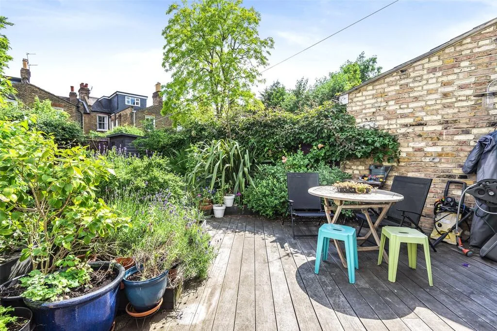 3 bedroom terraced house for rent
