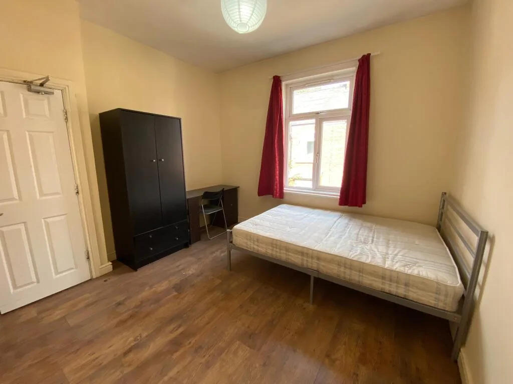 4 bedroom terraced house for rent