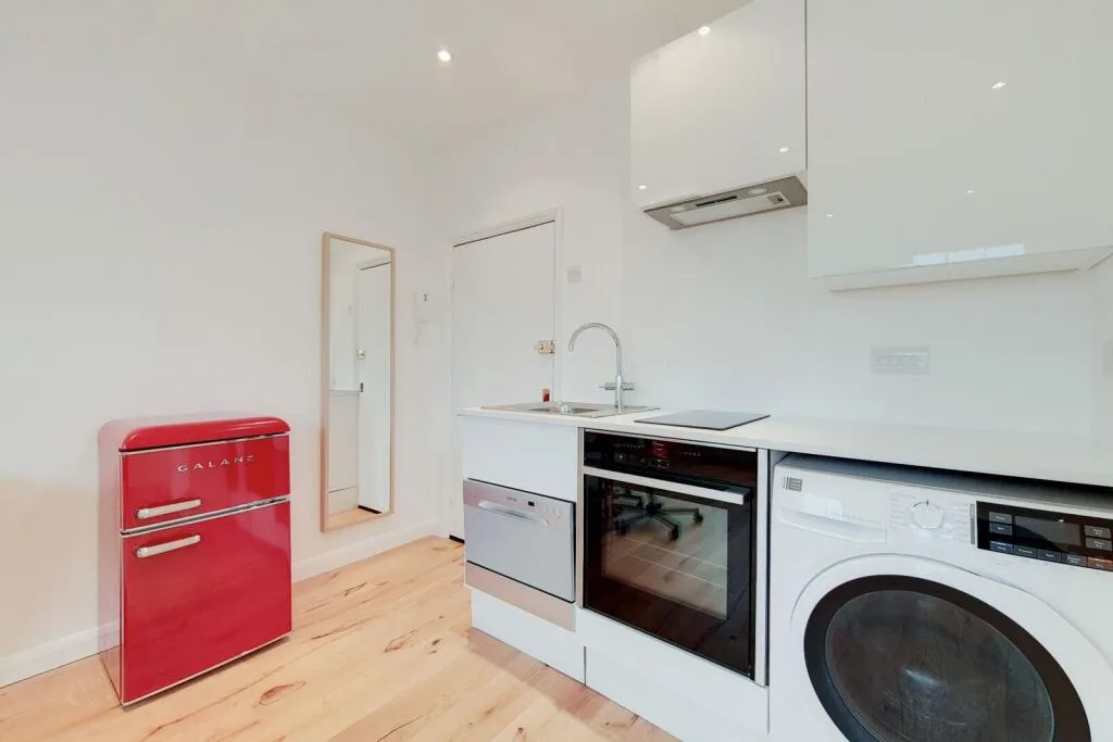 Studio flat for rent