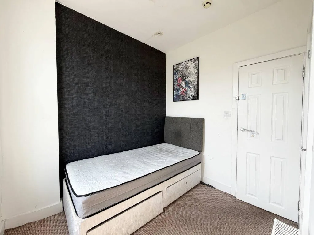 4 bedroom terraced house for rent