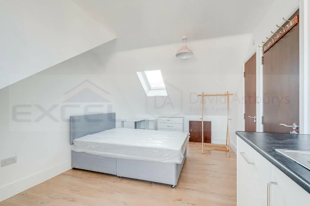 Studio apartment for rent