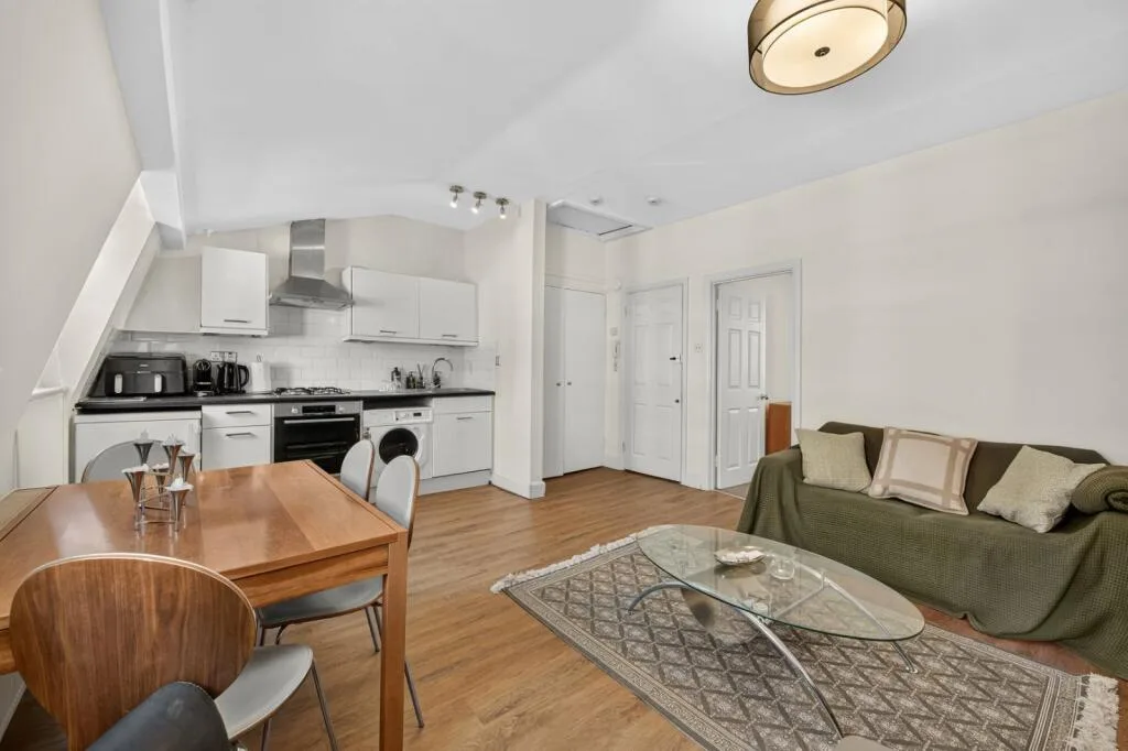 1 bedroom flat for rent