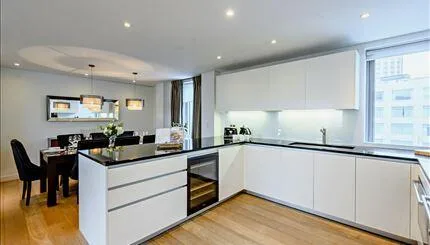 4 bedroom flat for rent