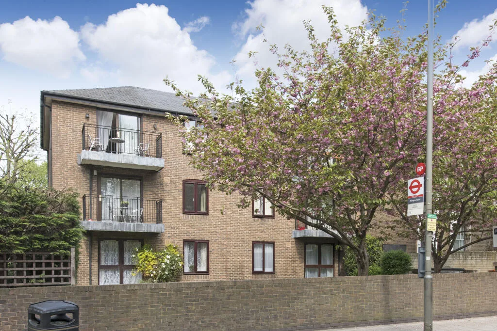 2 bedroom flat for rent