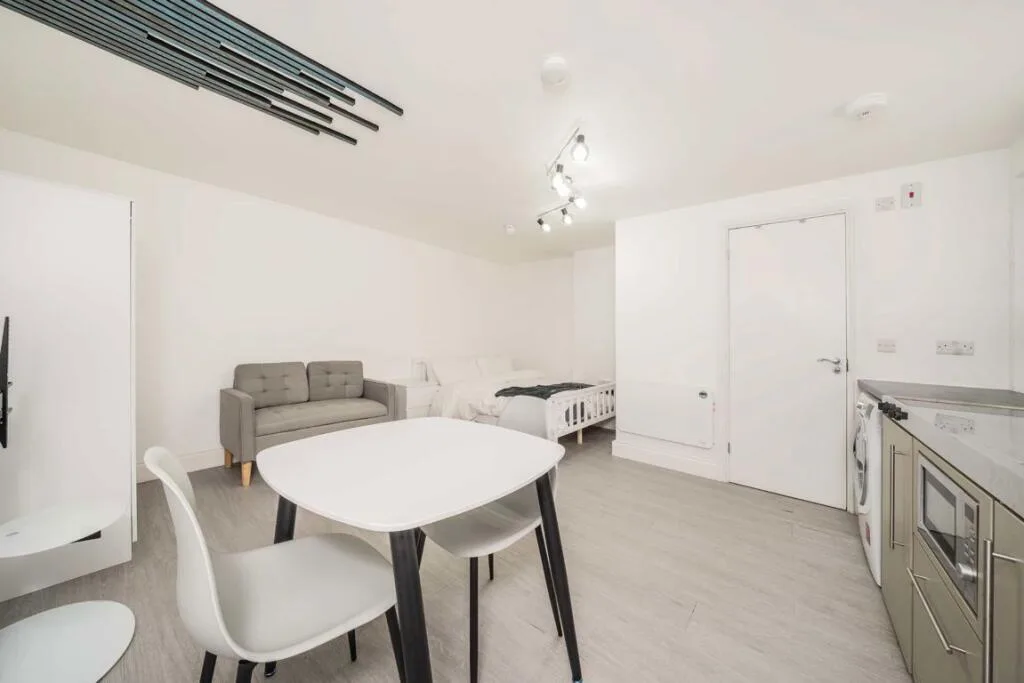 Studio apartment for rent