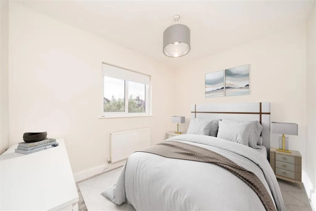 5 bedroom end of terrace house for rent