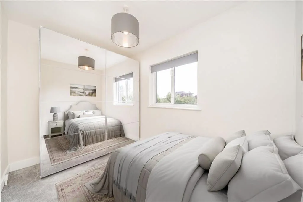 5 bedroom end of terrace house for rent