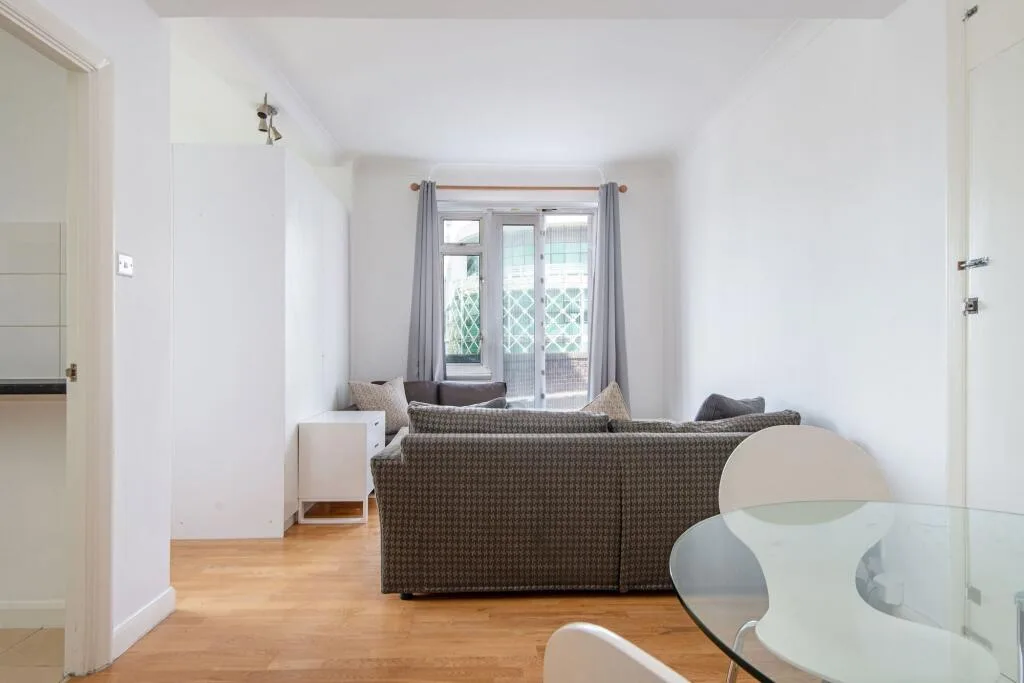 Studio flat for rent