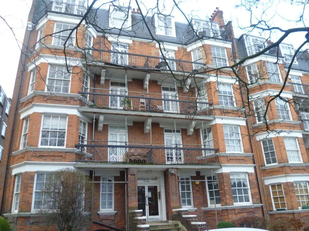 3 bedroom flat for rent