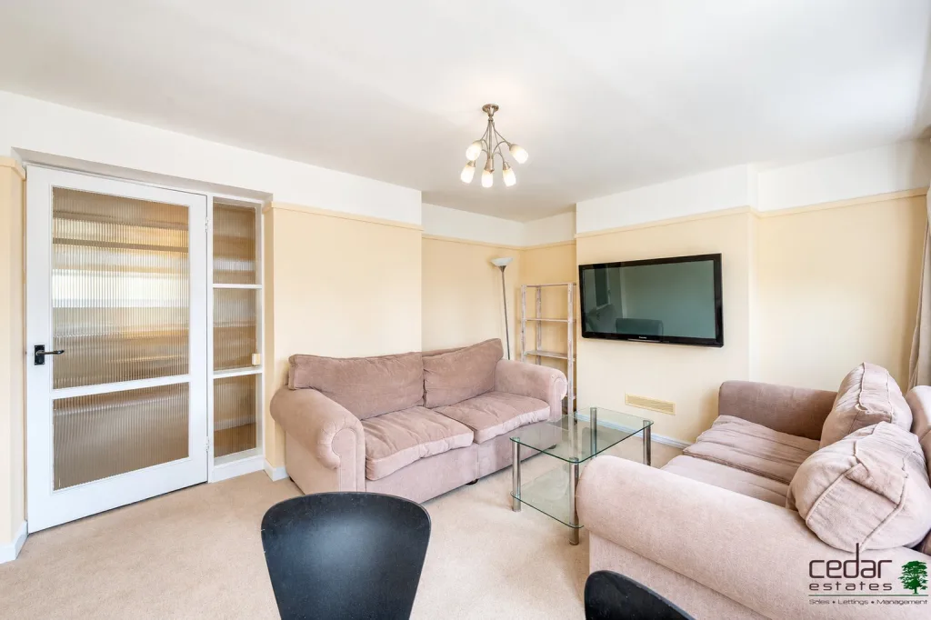 2 bedroom flat for rent