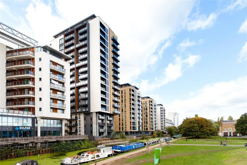 2 bedroom penthouse for rent