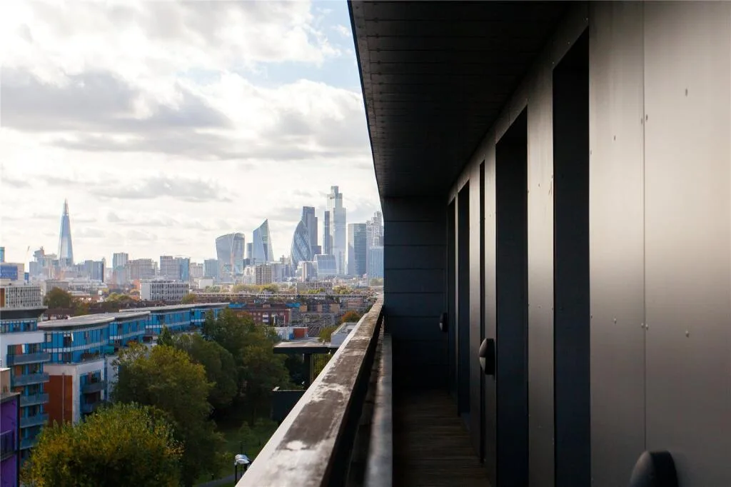 2 bedroom penthouse for rent