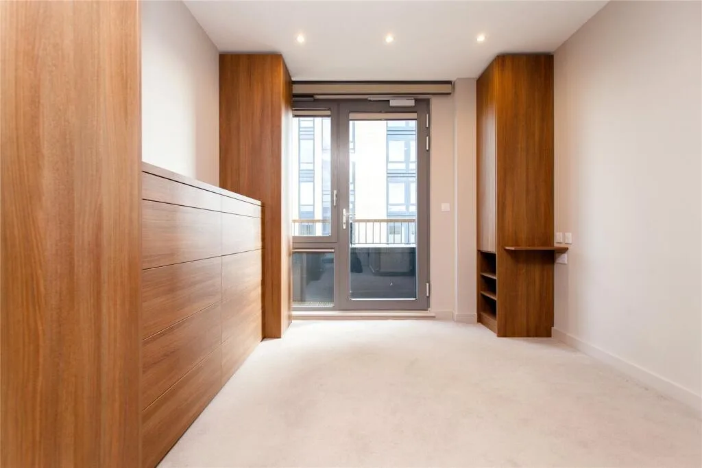2 bedroom penthouse for rent