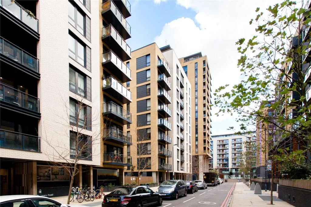2 bedroom penthouse for rent